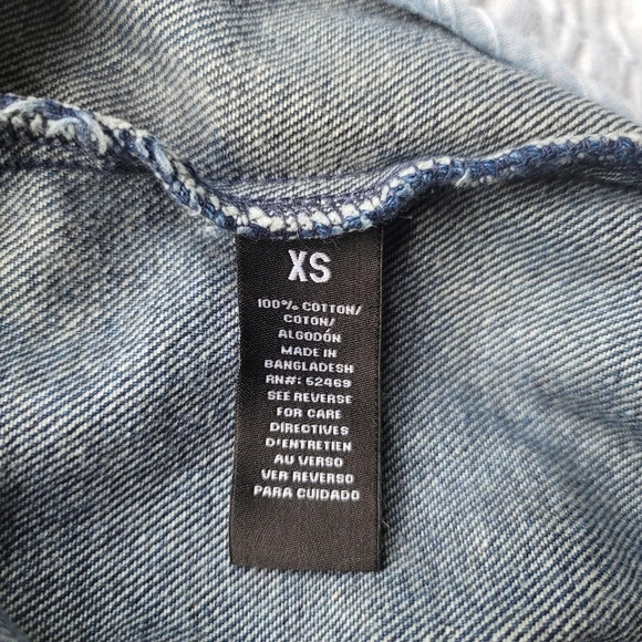 Celebrity Pink Jacket Womens Rose Gold Button Blue Denim Distressed XS - Picture 11 of 11